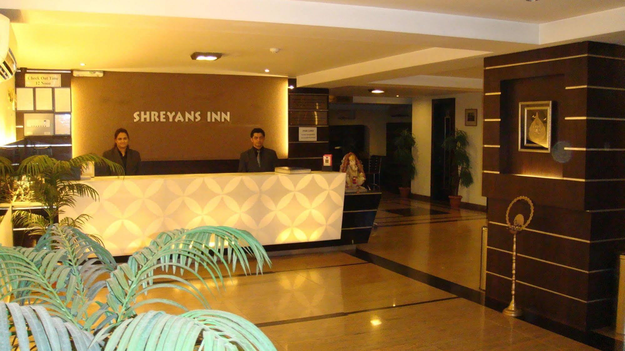 Shreyans Inn Neu-Delhi Exterior foto